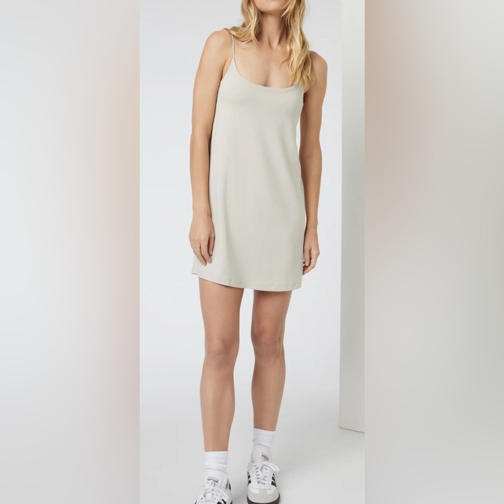 Vuori 
Lux Cami Dress